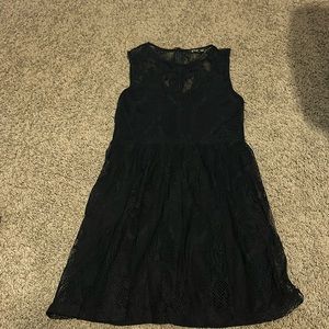 Express lace dress size M